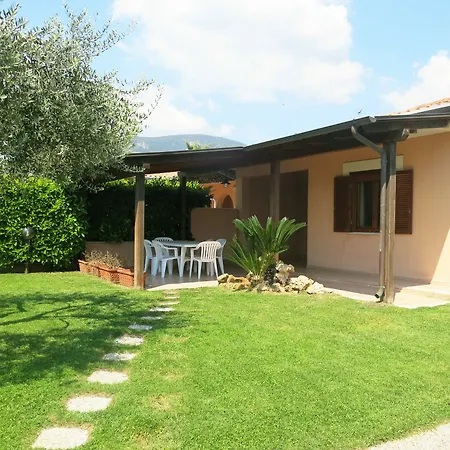 Letty - 550mt Dal Mare *